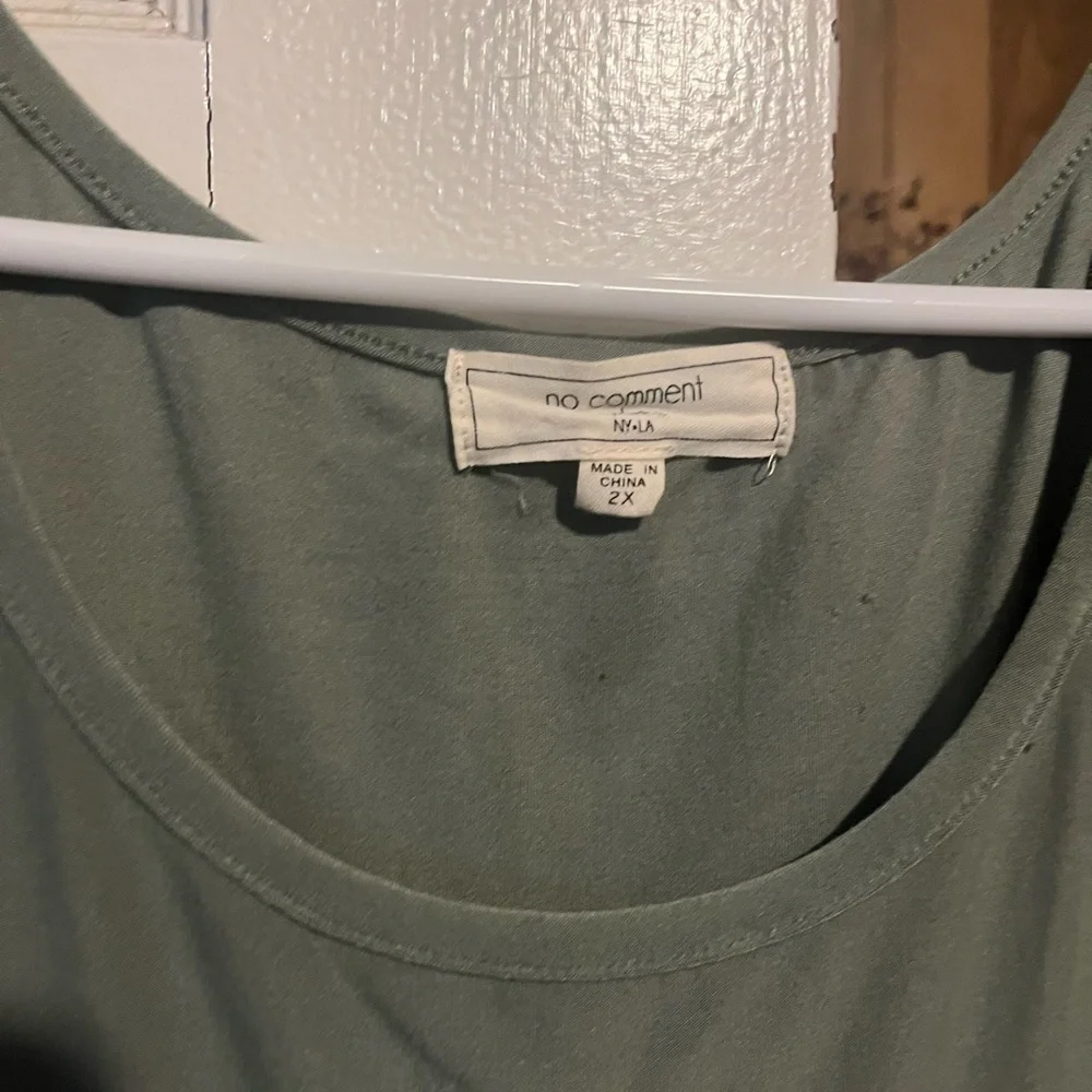 Elegant Green Women's Dress - Picture 3 of 3